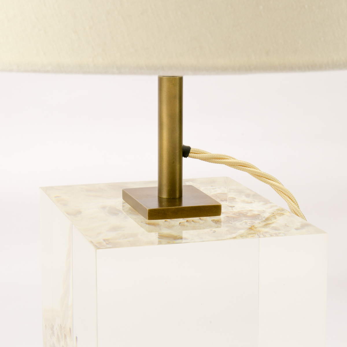 Iluka London Lamp Flex Detail