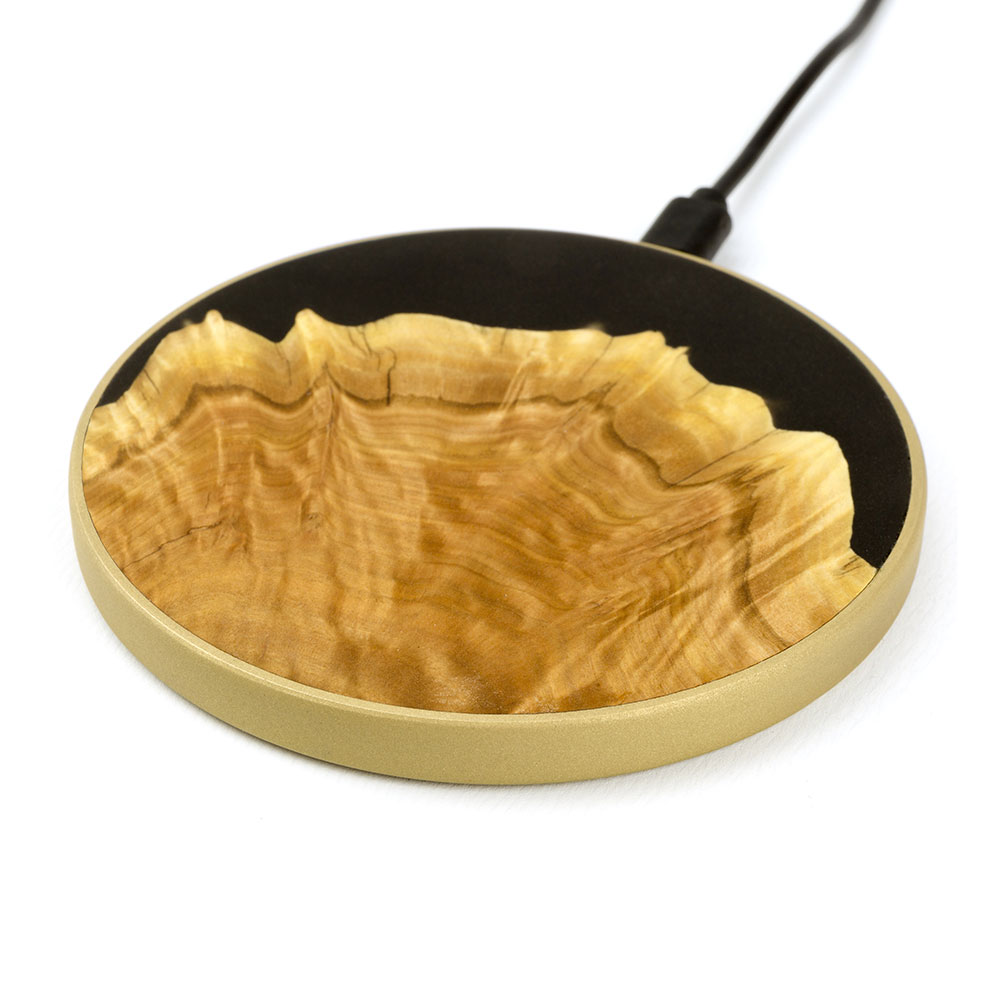 Iluka-London-Wireless-Charger-3 Iluka London Wireless Charger